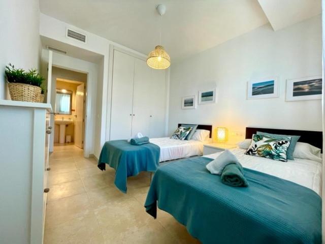 Gatu Premium Racimo, Terraza, Piscina, Aire Ac, Wifi Y Parking " Preferente Mayores De 25 Anos Y Familias " El Puerto de Santa María Eksteriør bilde