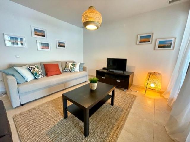 Gatu Premium Racimo, Terraza, Piscina, Aire Ac, Wifi Y Parking " Preferente Mayores De 25 Anos Y Familias " El Puerto de Santa María Eksteriør bilde